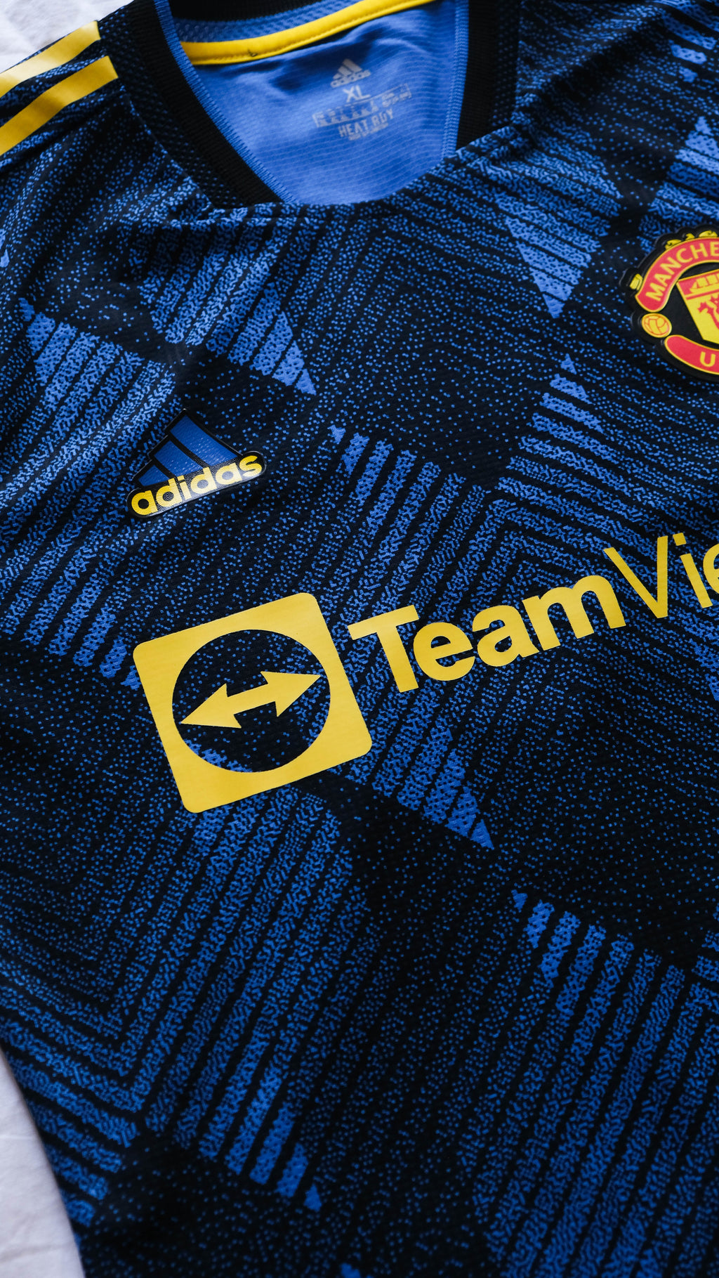 Manchester city Jersey (XL)