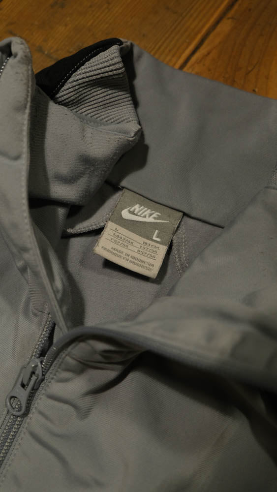 Nike Air Trackjacket (M-L)