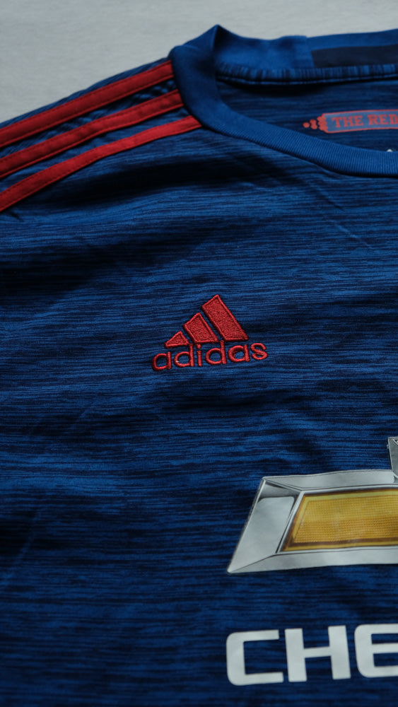 Manchester United Jersey (XL)