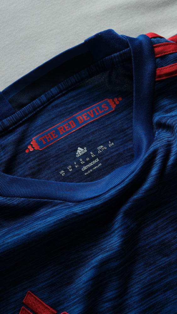 Manchester United Jersey (XL)