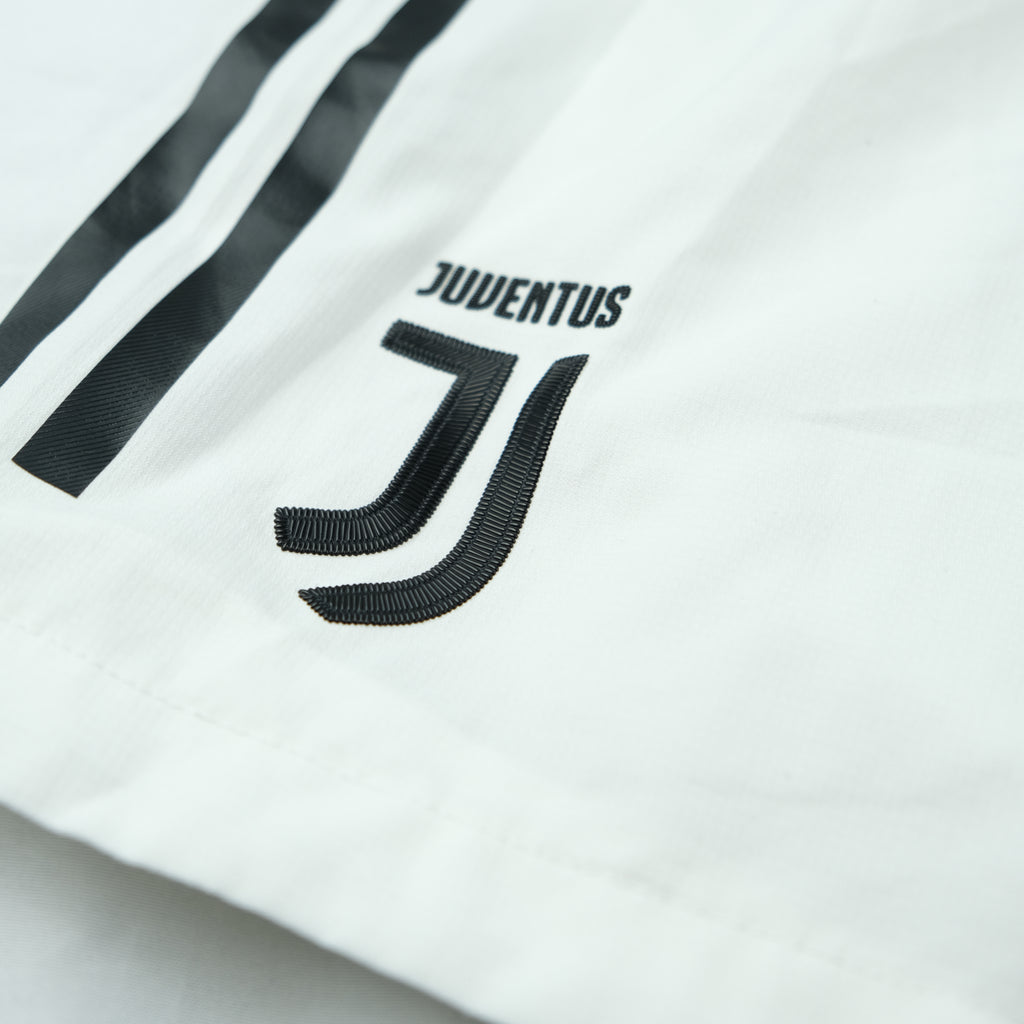 Adidas Shorts Vintage S Detailansicht