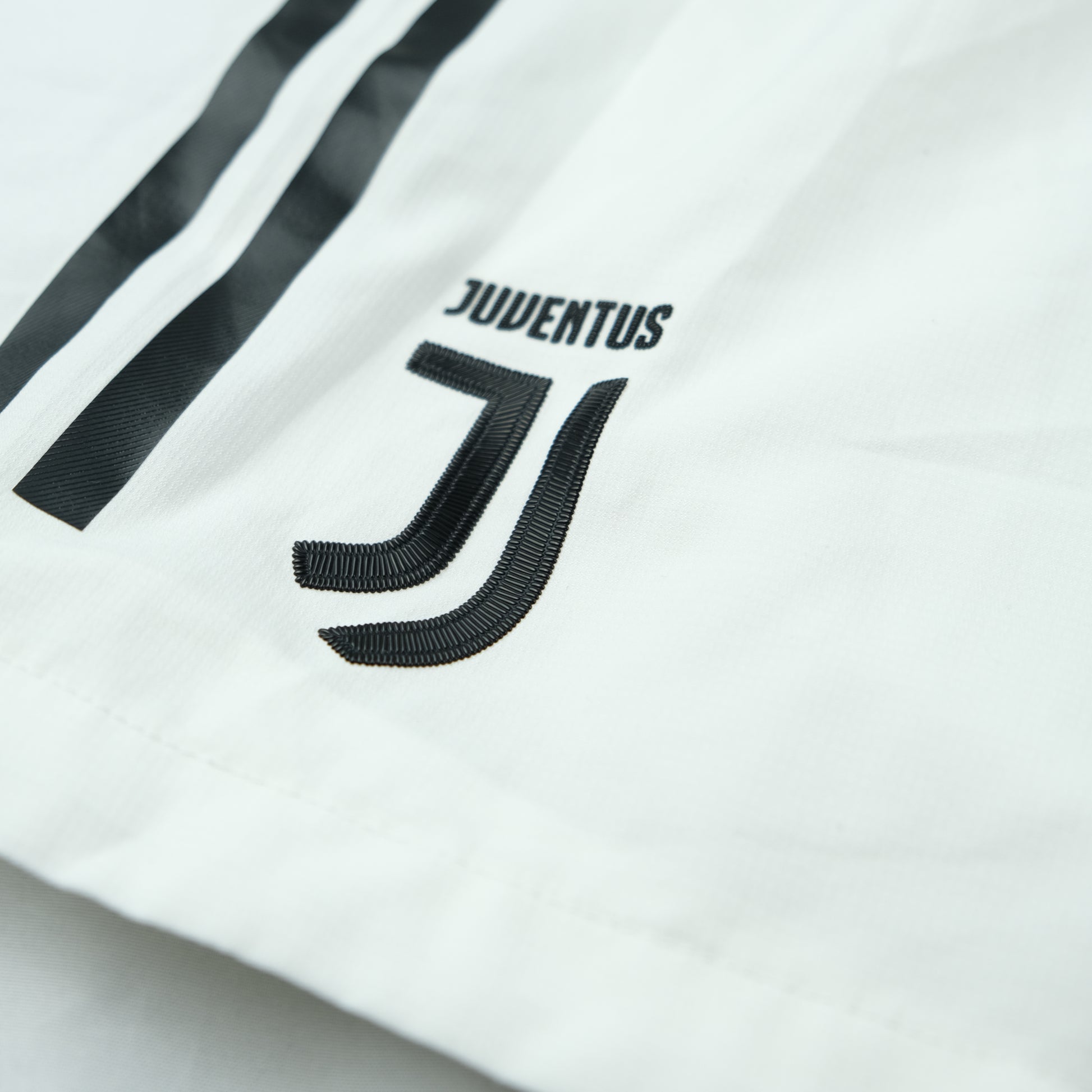 Adidas Shorts Vintage S Detailansicht