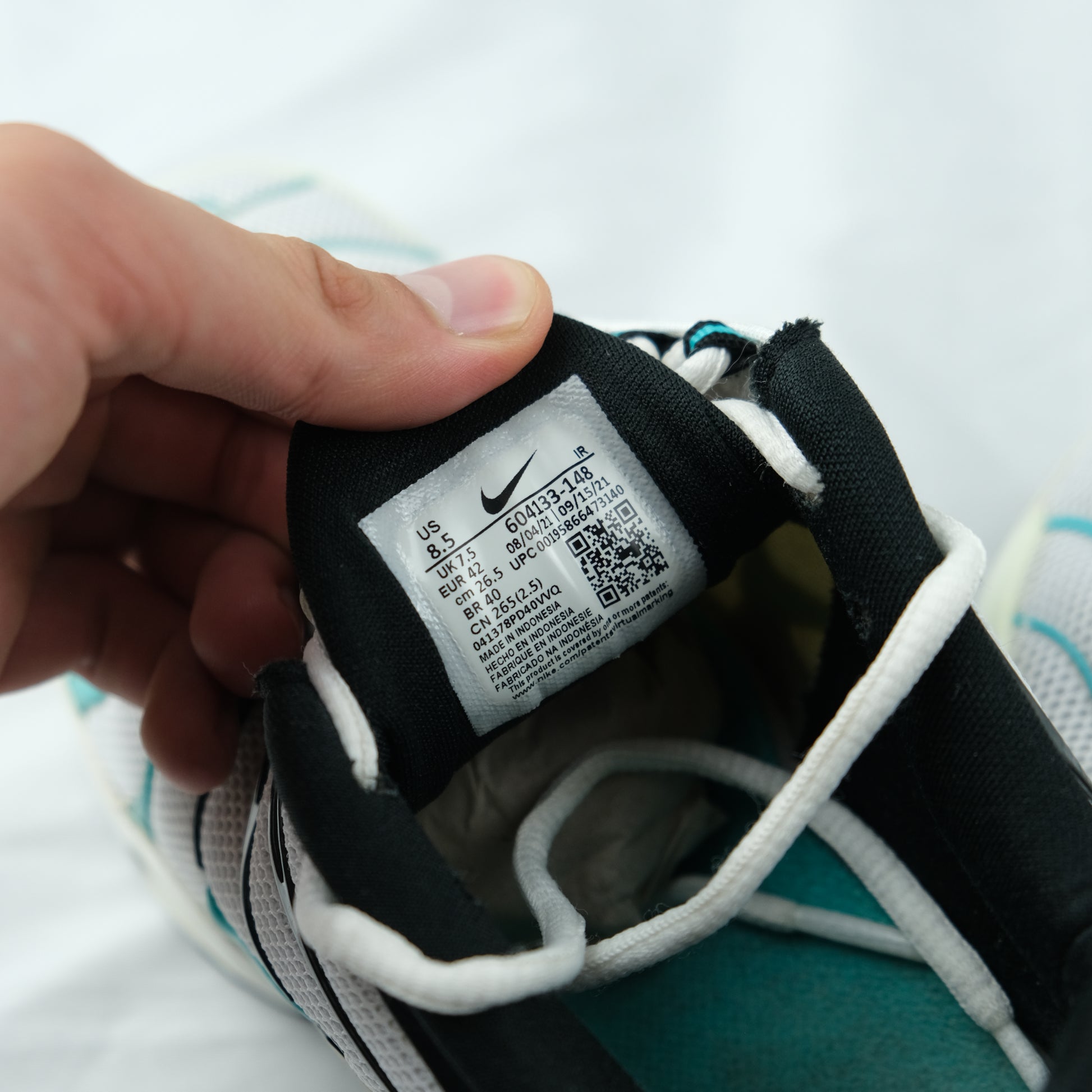 Nike TN White Hyper Jade Schuh Vintage schwarz Ansicht 2
