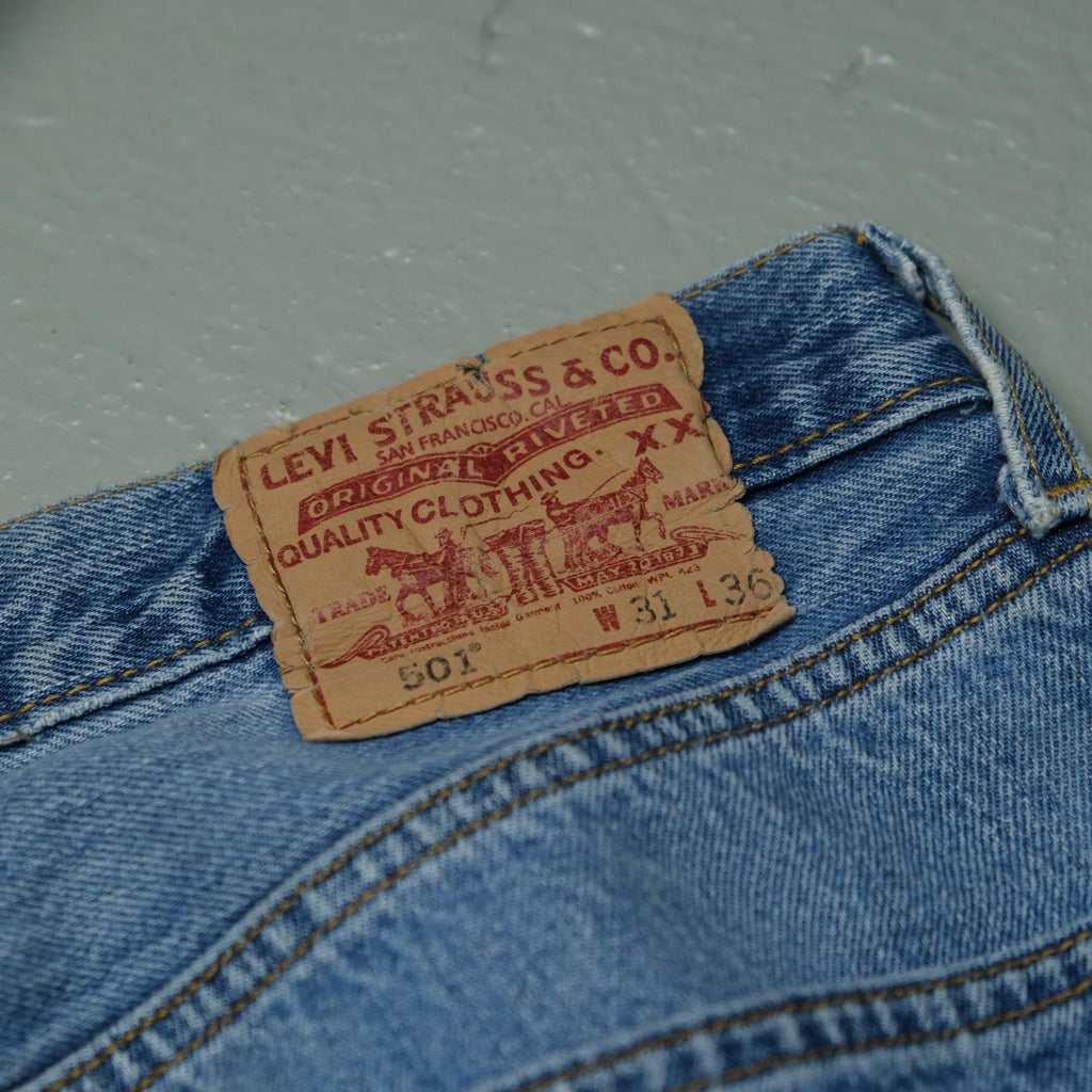 Levis 501 Jeans Vintage W31 / L36 Detailansicht