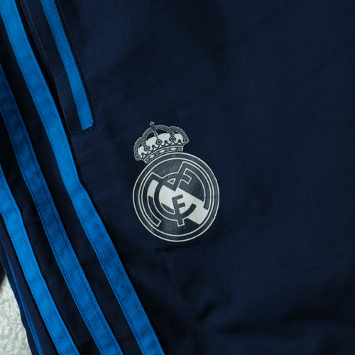 Adidas Tracksuit Vintage L Detailansicht