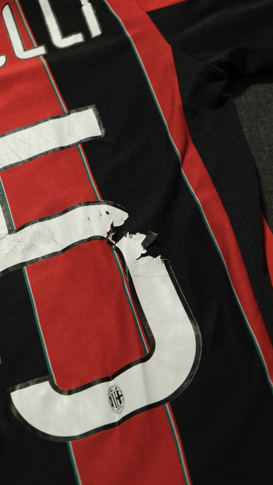 AC Milan Balotelli Jersey (S)