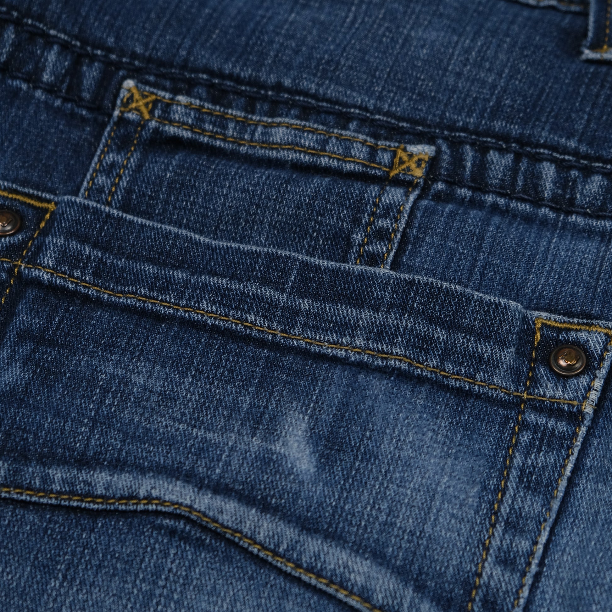 Armani Jeans (38)