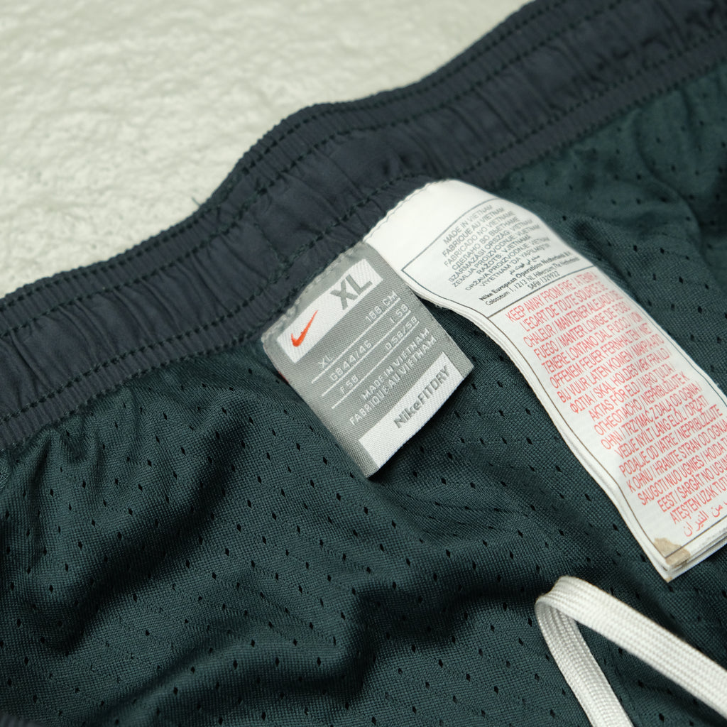 Nike Trackpants (L-XL)