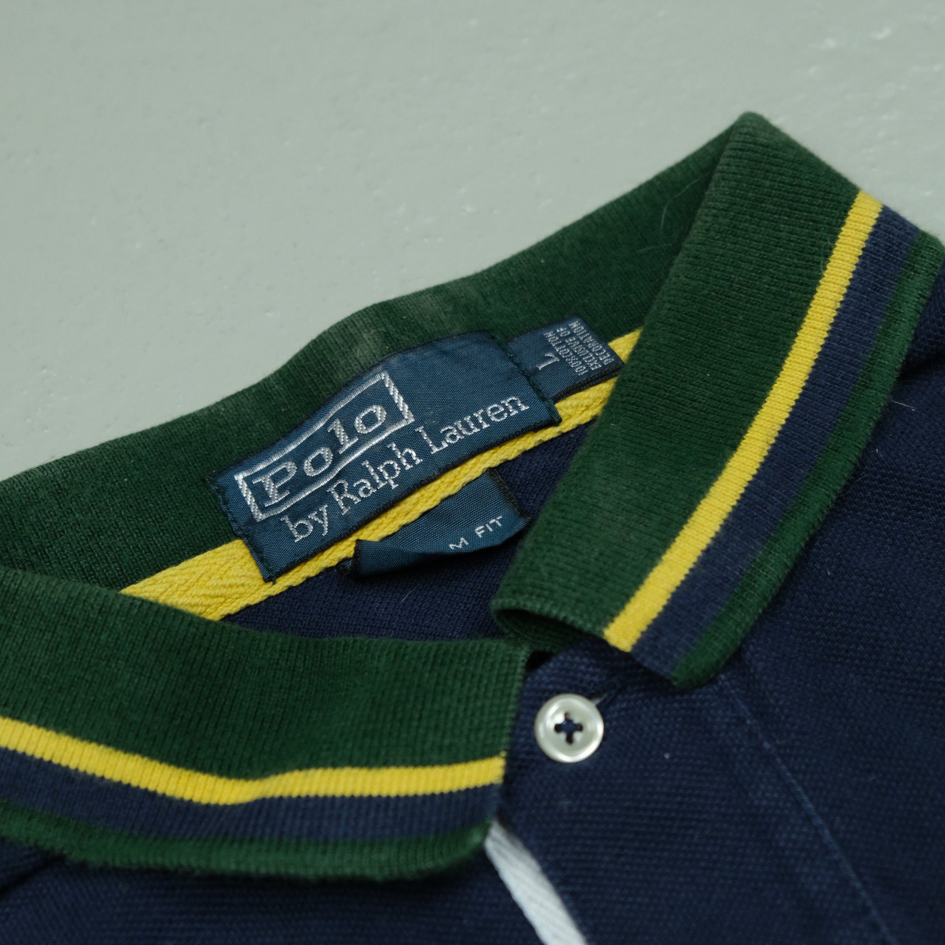 Ralph Lauren Polo (L)